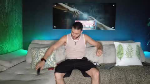 CRHISTIAN online show from February 2026 04:53:01 AM