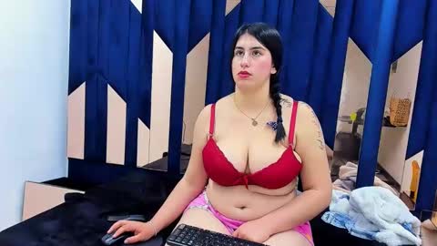 Snapshot of criistaal__ chatting on December 2024 07:19:02 AM Criistaal   online show from December 2024 07:19:02 AM