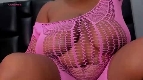 criistal_castro online show from February 2026 11:42:01 AM