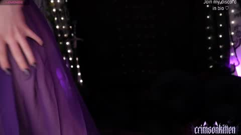 Crimson Kitten online show from October 2025 04:35:01 AM