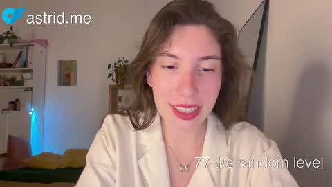 Astrid online show from September 2025 05:18:01 PM