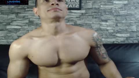 Snapshot of cris_angel01 chatting on February 2025 09:10:01 AM Cris online show from February 2025 09:10:01 AM