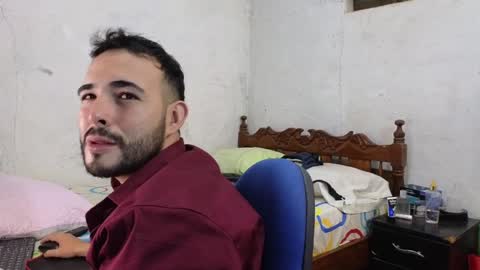 Snapshot of cris_simons chatting on December 2024 11:00:01 PM cris_simons online show from December 2024 11:00:01 PM