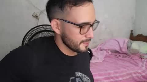 Snapshot of cris_simons chatting on February 2025 10:47:01 PM cris_simons online show from February 2025 10:47:01 PM