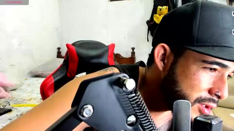 Snapshot of cris_simons chatting on November 2025 04:36:02 AM cris_simons online show from November 2025 04:36:02 AM