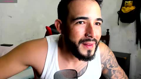 Snapshot of cris_simons chatting on November 2025 04:55:02 AM cris_simons online show from November 2025 04:55:02 AM