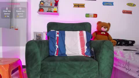 Snapshot of cris_stone chatting on October 2025 12:41:02 AM cristian online show from October 2025 12:41:02 AM