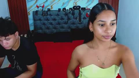 CRISANDMERY online show from April 2026 05:07:01 AM