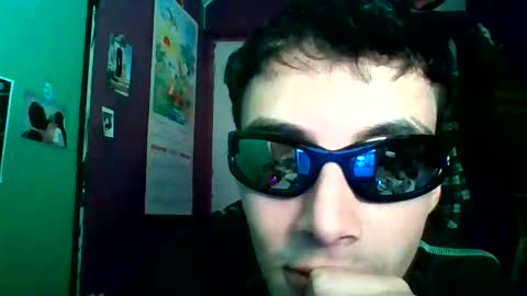 Crisanto online show from May 2026 01:13:01 AM