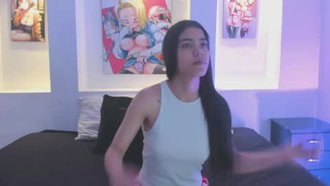 Snapshot of crisle_11 chatting on June 2026 10:40:01 AM Cris online show from June 2026 10:40:01 AM