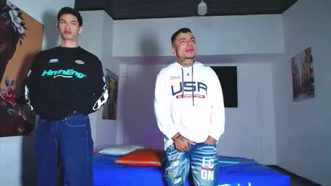 crismens online show from October 2025 07:02:02 PM