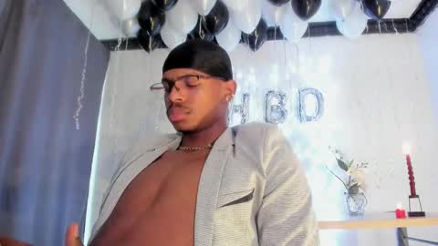 Snapshot of criss_zuri chatting on April 2026 02:25:01 PM criss_zuri online show from April 2026 02:25:01 PM