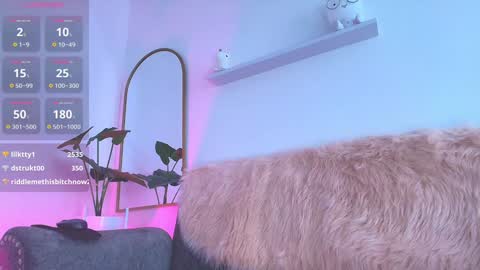 Cristal  online show from January 2025 06:24:02 AM