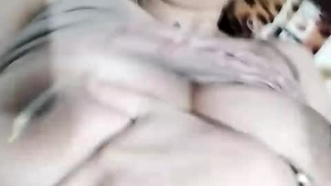 Snapshot of cristal_g19 chatting on December 2024 06:43:01 AM online show from December 2024 06:43:01 AM