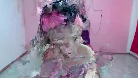 Snapshot of cristal_hills_19 chatting on November 2025 07:37:02 PM Cristal online show from November 2025 07:37:02 PM