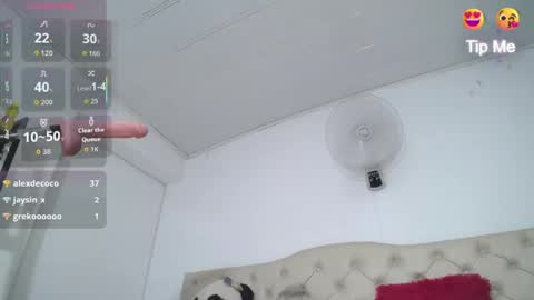 Snapshot of cristal_horny19 chatting on May 2026 01:56:01 AM Milena online show from May 2026 01:56:01 AM