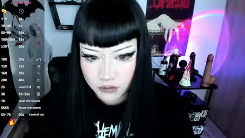 Cris online show from July 2026 09:12:01 PM