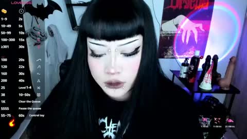 Cris online show from July 2026 08:51:01 PM