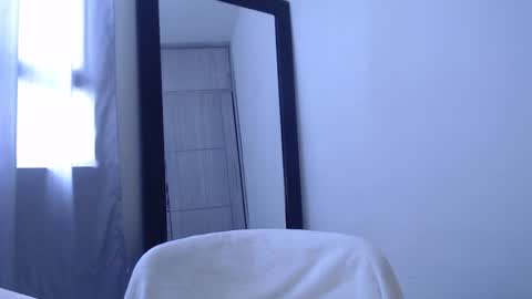 Snapshot of cristal_sexyboobs_ chatting on December 2024 04:29:02 PM Cristal online show from December 2024 04:29:02 PM