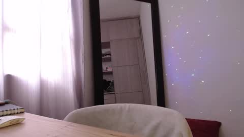 Snapshot of cristal_sexyboobs_ chatting on January 2025 06:14:01 PM Cristal online show from January 2025 06:14:01 PM