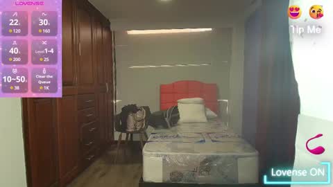 Snapshot of cristalmillf chatting on February 2025 12:30:02 PM CRISTAL MILF online show from February 2025 12:30:02 PM