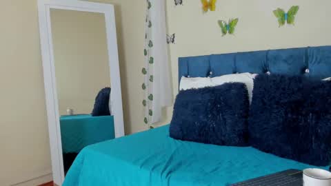 cristal walker online show from March 2025 12:39:02 PM