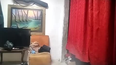 Snapshot of cristian_torres10 chatting on February 2025 10:51:01 AM Cristian online show from February 2025 10:51:01 AM