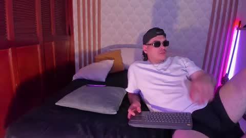 Snapshot of cristianblaze_pamelareal chatting on January 2026 09:48:02 AM Cris Pame online show from January 2026 09:48:02 AM