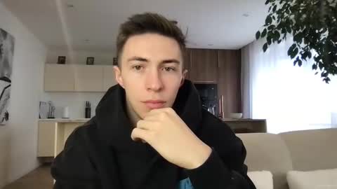 Snapshot of cristianovilla chatting on December 2024 08:41:01 AM CristianoHailey online show from December 2024 08:41:01 AM