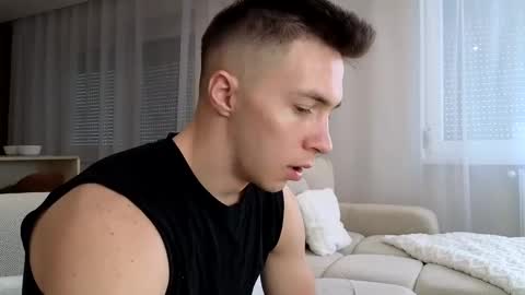 Snapshot of cristianovilla chatting on March 2025 10:41:02 AM CristianoHailey online show from March 2025 10:41:02 AM