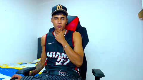 cristian online show from April 2026 07:14:01 AM