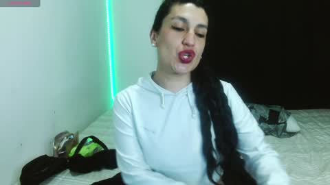 Snapshot of cristina_connor chatting on January 2025 01:28:01 AM Cristina online show from January 2025 01:28:01 AM