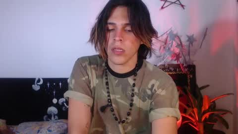 Cristopher online show from January 2025 10:24:01 PM