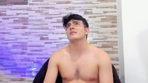  CRISTOPHER  online show from May 2026 11:01:04 PM