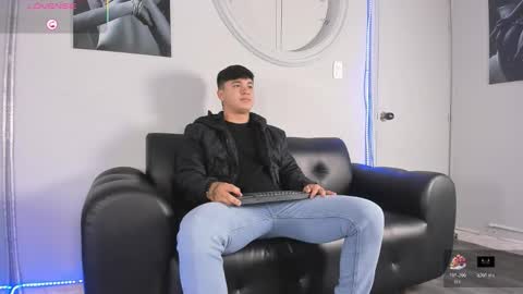 Cristopher online show from February 2026 12:11:01 PM