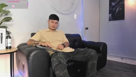 Cristopher online show from May 2026 02:03:02 PM