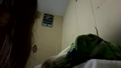 Snapshot of critterluvsfeet chatting on March 2026 06:53:02 AM Critter2999LuvsFeet online show from March 2026 06:53:02 AM