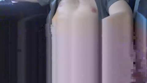 crouchininyourpeapatch online show from November 2025 05:12:01 PM