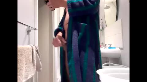 croup45 online show from November 2025 08:03:02 AM