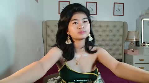 Snapshot of cruella_summer601 chatting on September 2025 05:25:01 PM Im CruellaDont forget to follow me online show from September 2025 05:25:01 PM