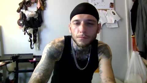 cruz815 online show from May 2026 02:18:02 AM