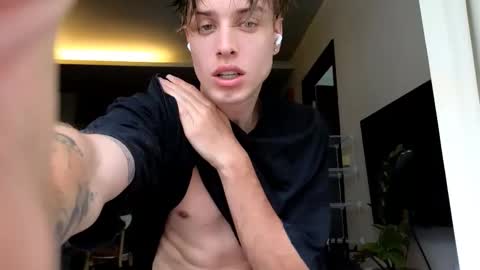 Lin inst lingoodyy online show from November 2025 04:55:01 AM