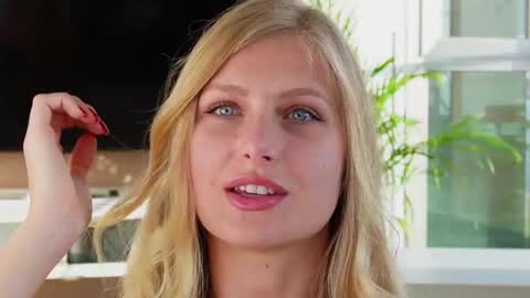 Crystal online show from February 2026 05:19:02 PM