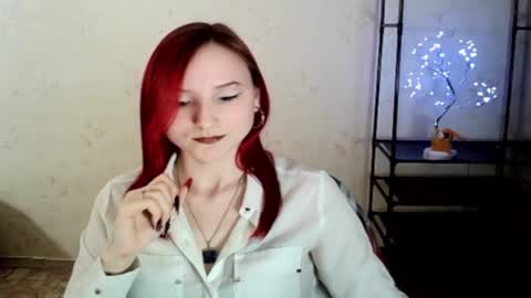 crystal_carnation online show from May 2026 07:11:01 PM