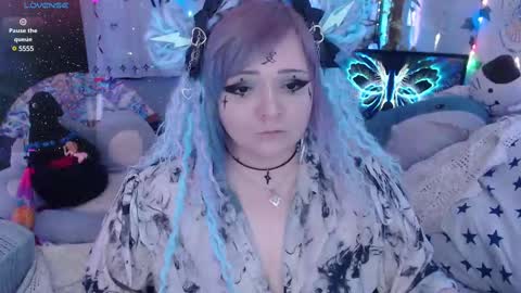 Snapshot of crystal_galaxy chatting on February 2025 12:31:01 PM   online show from February 2025 12:31:01 PM