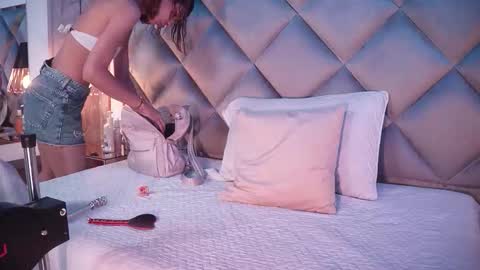 crystal_gilton online show from March 2026 07:05:01 PM