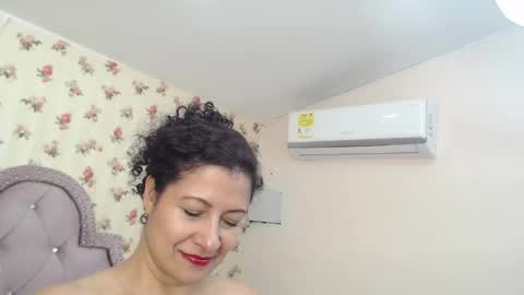Milf Latina online show from May 2026 01:38:02 PM