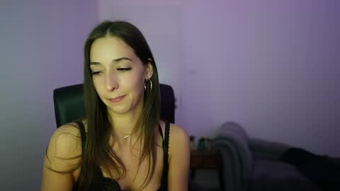 Crystalbrunette18 online show from May 2026 06:16:02 PM