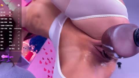 Snapshot of crystallana chatting on November 2025 09:22:01 AM Lana online show from November 2025 09:22:01 AM