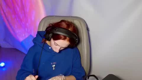 Snapshot of crystallkris chatting on December 2024 05:37:01 AM Kristina online show from December 2024 05:37:01 AM